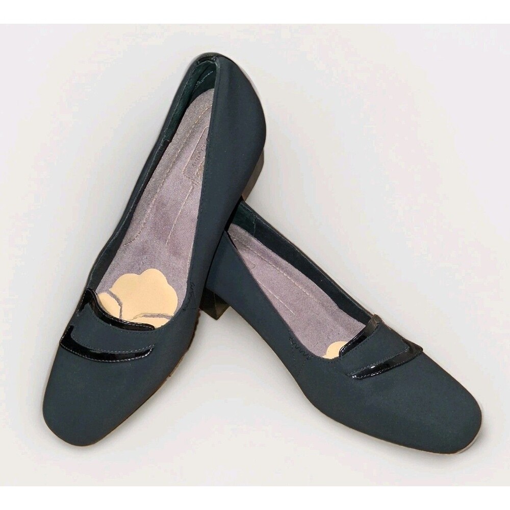 Clarks Black Low Block Heel Pumps Loafers Women’s Size 9 M Patent Accent Comfort